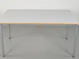 Kantine-/mødebord med grå plade og alufarvet stel - 3
