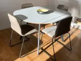 Spisebord m/ 4 stole fra BoConcept 