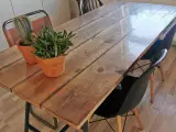 Spisebord 