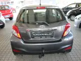 Toyota Yaris 1,3 VVT-i T2 - 5