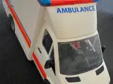 Bruder ambulance