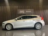 Volvo V40 2,0 D2 120 Momentum - 3