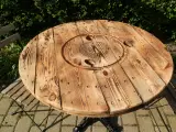 Kabeltromle Bord med Støbejernsfod og 2 stole - 3