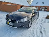 Volvo V60 T6 3.0t AWD 329 hk - 2