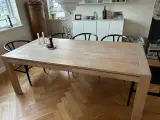Spisebord