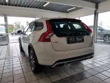 Volvo V60 CC 2,0 D3 150 Momentum - 4