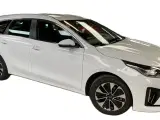 Kia Ceed 1,6 PHEV Prestige SW DCT - 3