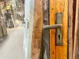 Bred og høj yderdør m. stort glasparti - 3