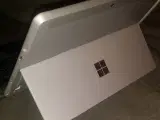 Surface Go Tablet med Tastatur og Pen