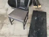 Spisebord + 6 stole