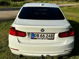 BMW 3-SERIE 320I SEDAN STEPTRONIC - 4