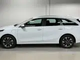 Kia Ceed 1,6 PHEV Prestige SW DCT - 3