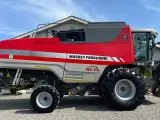 Massey Ferguson 7370 BETA. Gårdmaskine med kun 1080 motortimer. Med 22fod powerflov skærebord - 2