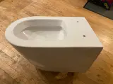 Væghængt toilet No name