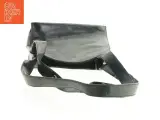 Sort skuldertaske fra Amica (str. 30 x 30 x 11 cm) - 5