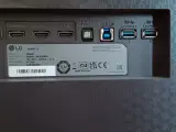 LG 48" Ultragear Gaming Monitor - 4