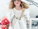 Porcelænsdukke 