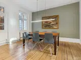 Kontor med rustikke detaljer og funktionelle rammer - 3