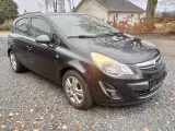 Opel Corsa 1,2 16V Cosmo - 3