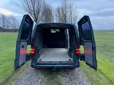 VW Transporter 2,5 TDi 174 Kassevogn Tiptr. lang 5 - 5