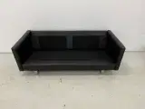 2,5 Pers Skalma sofa i sort okselæder,på stålben. - 3