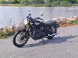 Triumph Bonneville Black