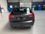 Audi A3 1,6 TDi Ambiente Sportback - 5