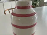 Kahler vase