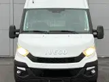 Iveco Daily 3,0 35S17 12m³ Van - 2