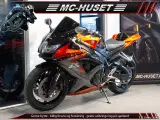 Suzuki GSXR 750 - 4