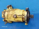 New Holland 8080 Hydrostat motor 84819681 - 3