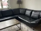 Sofa + puf i læder