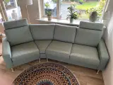 Velholdt buet sofa i lys grøn stof - 3