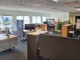 Pænt kontor med god indretning - 2