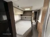 2019 - Adria Alpina 753 UP   Lækker vintervogn med dobbeltseng, rundsiddegruppe fra Hinshøj Caravan - 3