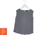 Ærmeløs top med broderi fra Norlie (str. 134) - 2