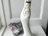 Hvidklædt kvinde, porcelænsfigur - 5