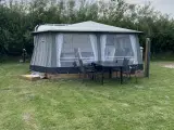 Fastligger campingvogn i Humlum 