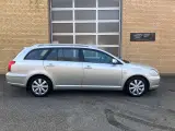 Toyota Avensis 1.8 VVT-i - 2