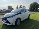 Toyota Aygo 1,0 VVT-I X-Play + X-Touch 69HK 5d - 2