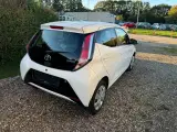 Toyota Aygo 1,0 VVT-i x-black II - 3