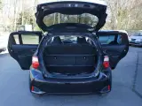 Toyota Yaris 1,5 Hybrid CHIC e-CVT - 5