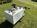 - - - 300 liter olietank med el pumpe - 3