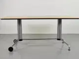 Vico magistretti konference-/mødebord fra fritz hansen med plade i ahorn - 2