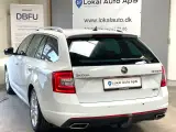 Skoda Octavia 2,0 TDi 184 RS Combi DSG - 5