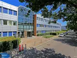 Velbeliggende kontor og showroom/værksted i stor ejendom - 2