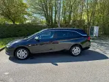 Opel Astra 1,6 CDTi 110 Active Sports Tourer - 3