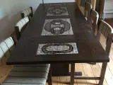 Spisebor og 6 stole 