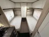 2026 - Hobby De Luxe 460 LU   Lækker enkelsengsvogn og rundsidegruppe fra Hinshøj Caravan - 3