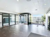 Kontor/showroom velegnet til undervisningsformål, handel mm - 2